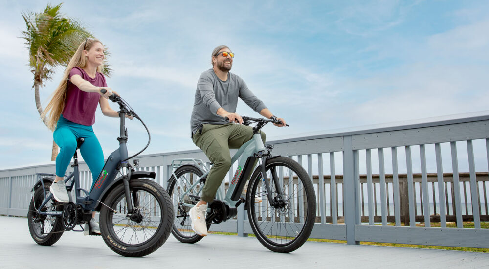 roma-e-bikes-HERO1-beach-ride